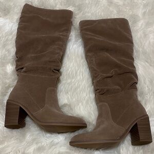 Universal Thread Brown Heeled Boots